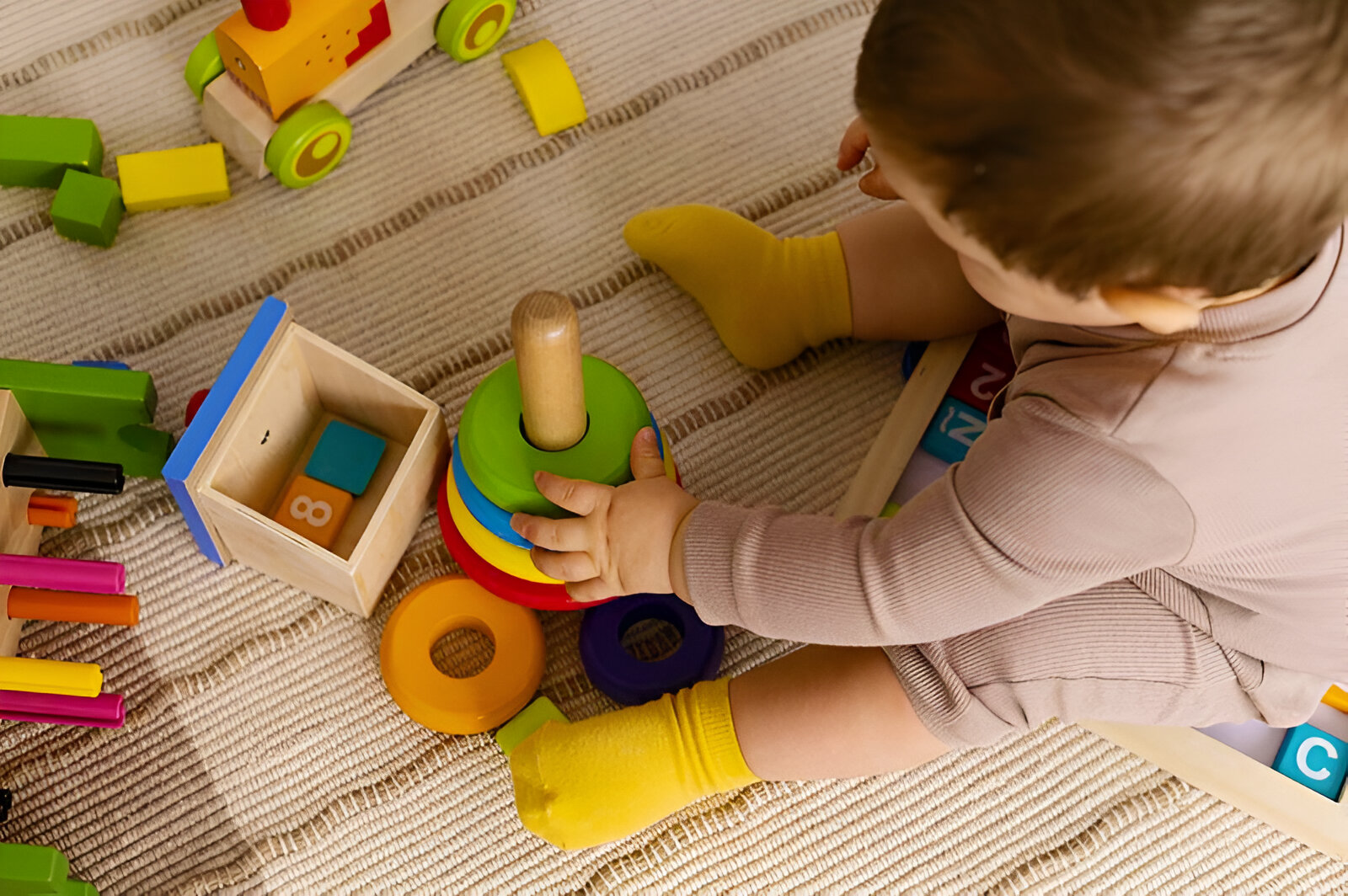 montessori-juguetes-bebes-wawatoys-aprender-casa